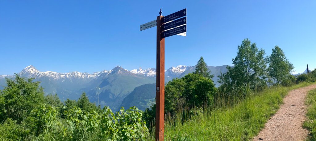Signalétique touristique piétonne de Bourg Saint Maurice – Les Arcs