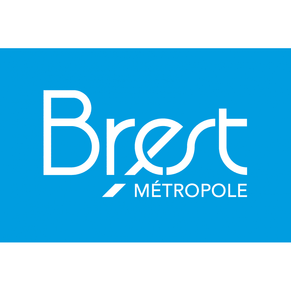 Logo Brest Métropole en lettres blanches sur fond cyan